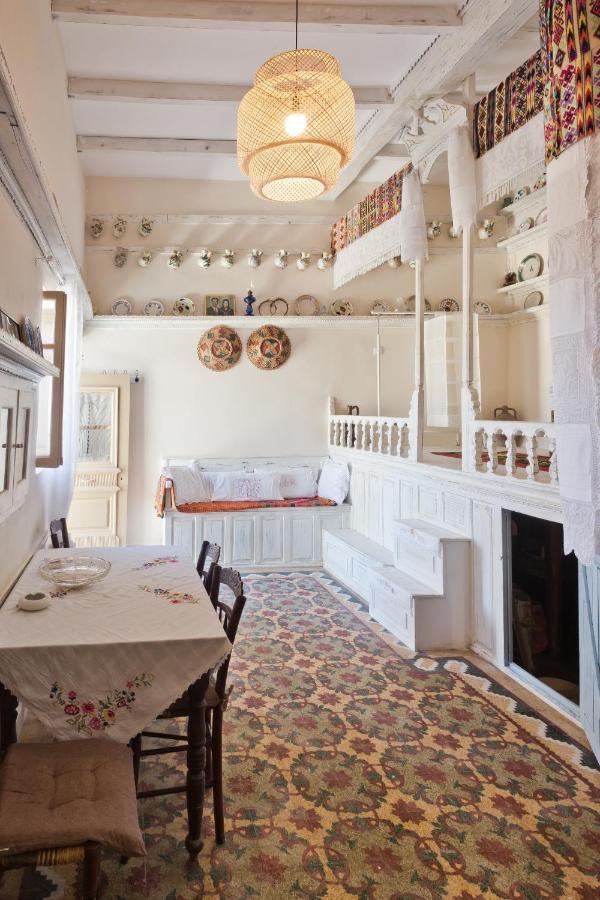 Traditional Karpathian House Menetaí Buitenkant foto